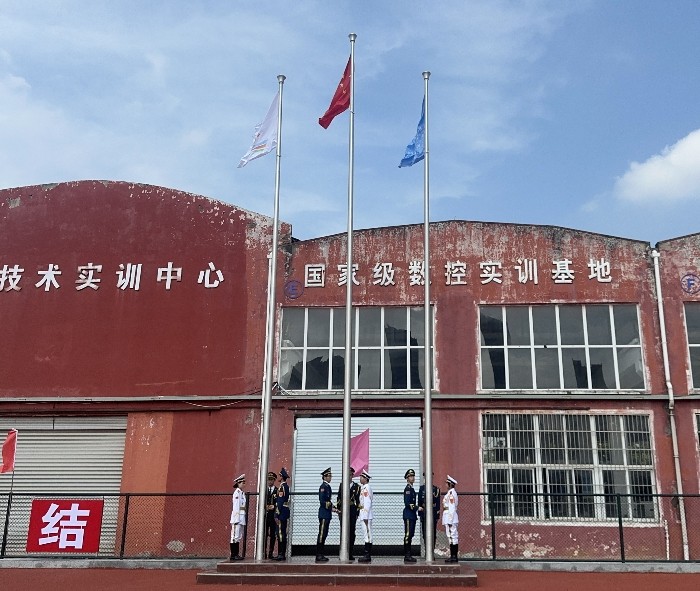 微信图片_20250522153409_副本.jpg