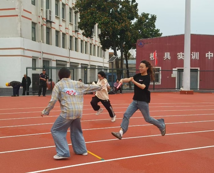微信图片_20250523152027_副本.jpg