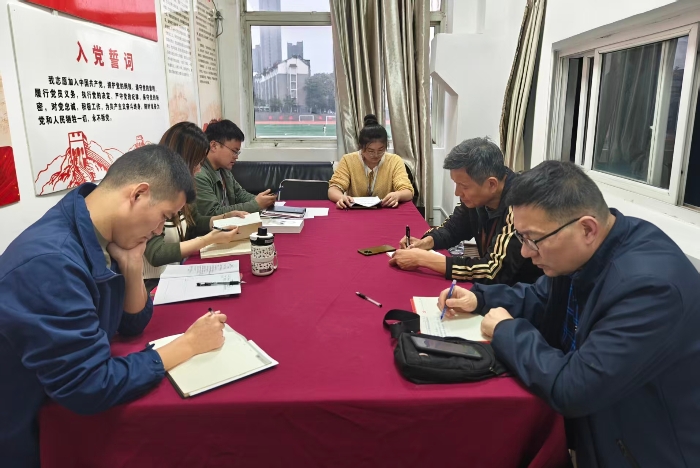 微信图片_20251020172154_207_340_副本.jpg 微信图片_20251020172154_207_340_副本.jpg