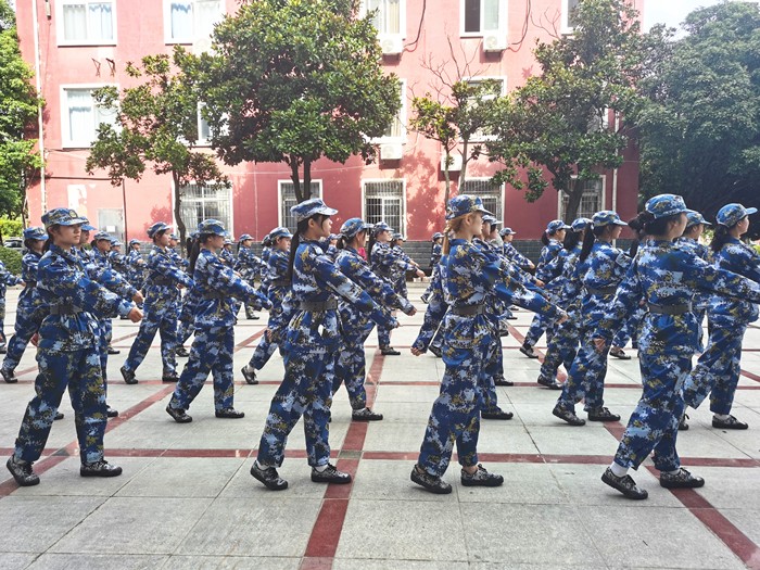 图片2.jpg 图片2.jpg