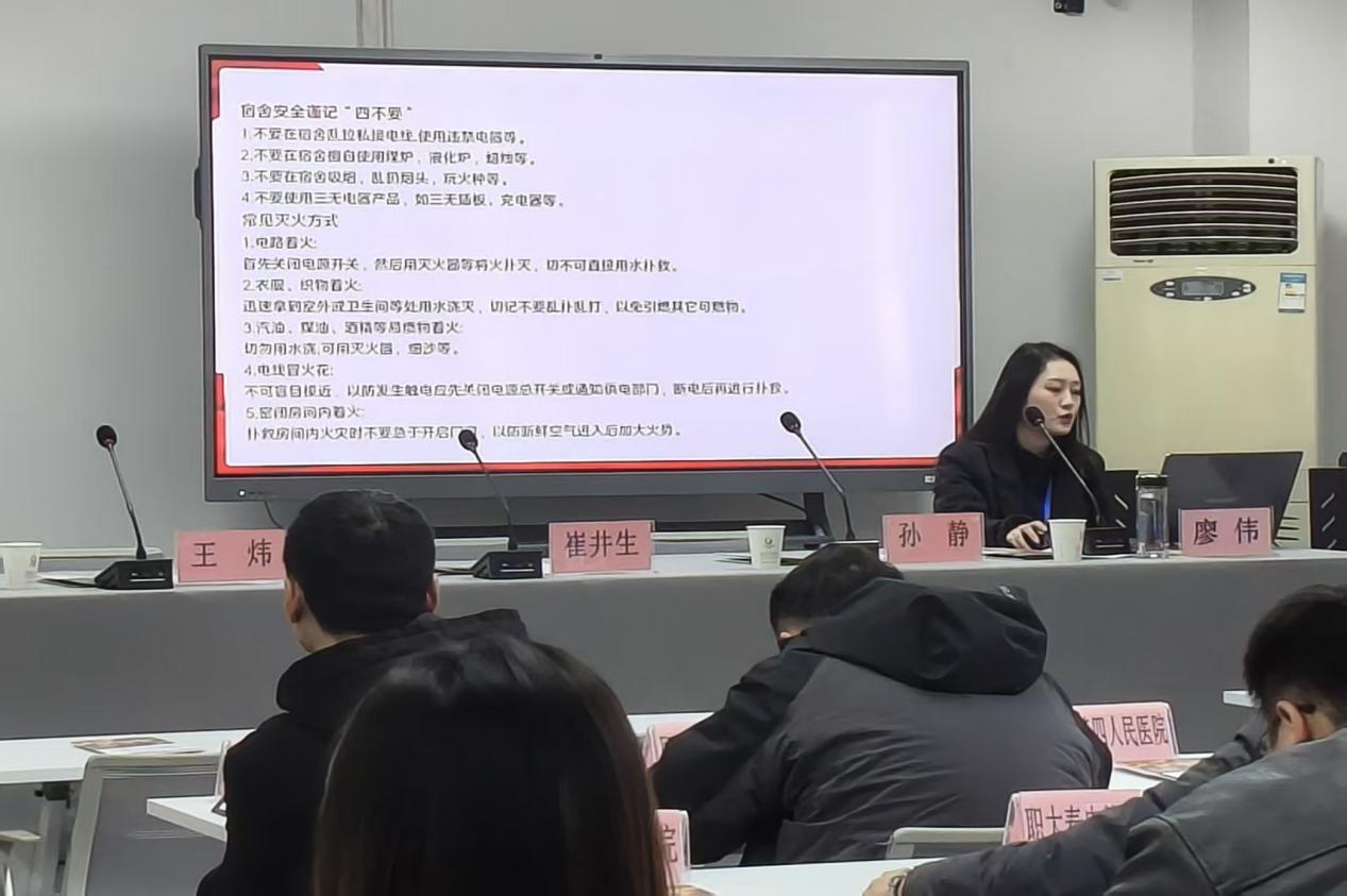 ef26c3e85873b3ecefb9843e715f5dcb