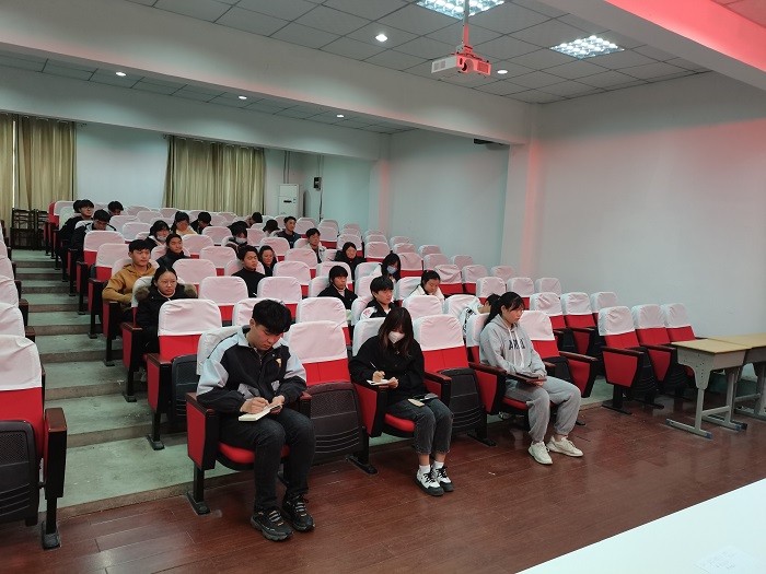 第一次班干会2.jpg