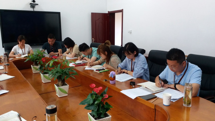 组织生活会1.jpg